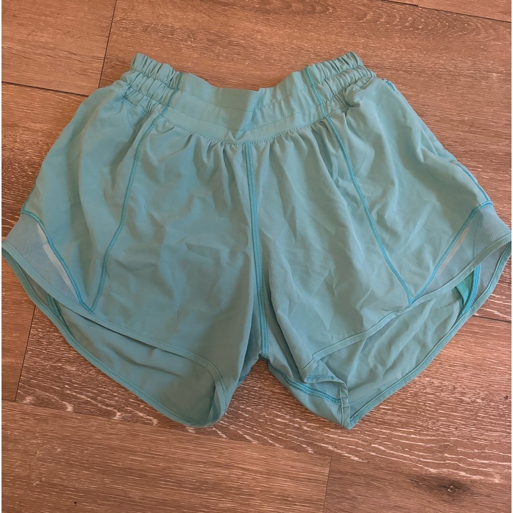 Lululemon Hottie Hot shorts